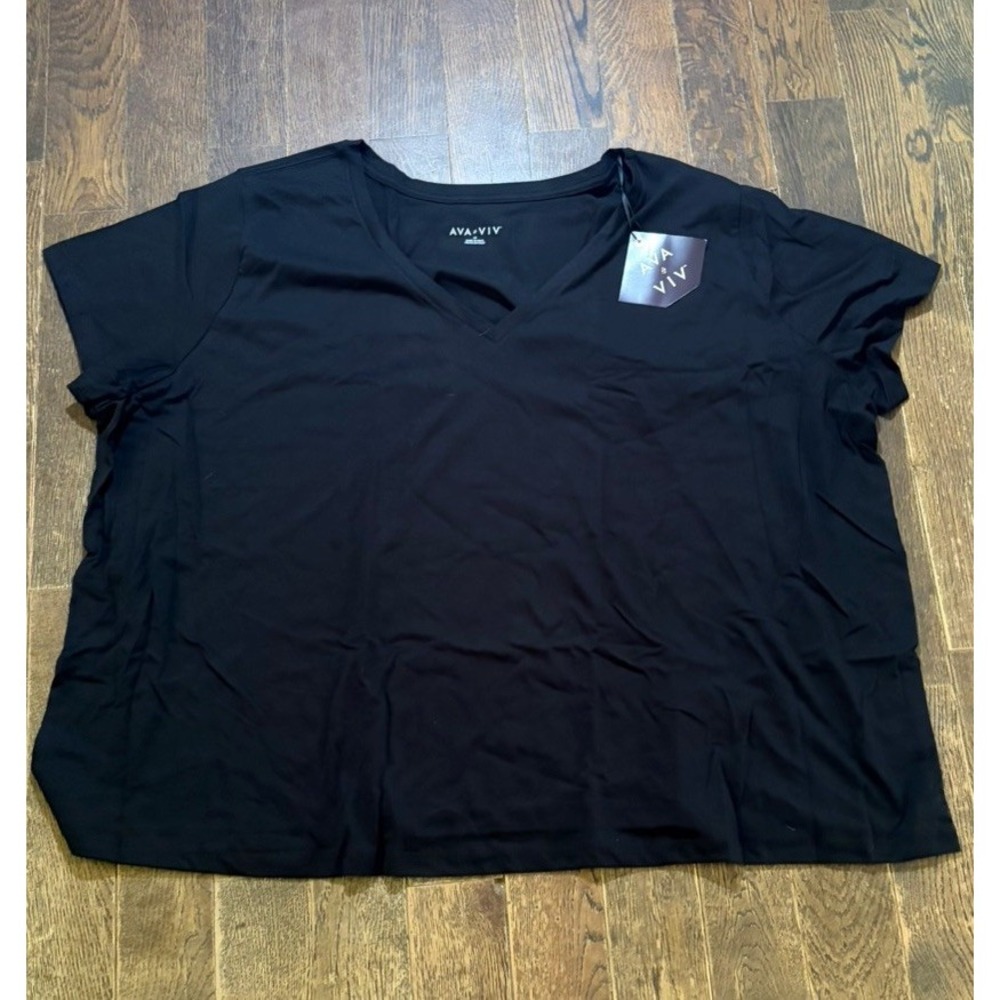 Ava & Viv Black V-neck Short Sleeve T-shirt Size 4X NWT